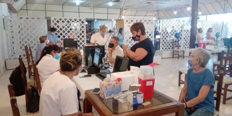 Más de 200 vacunas se colocaron hoy en Las Varillas
