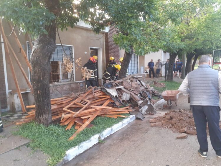 Ardua jornada para los Bomberos Voluntarios
