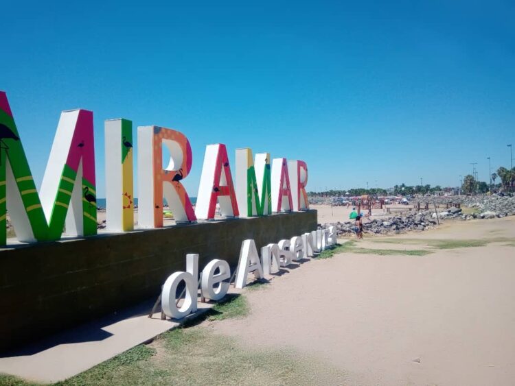 Turismo en Córdoba: Miramar de Ansenuza colmado de turistas