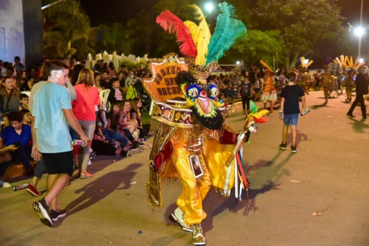 Exitosa primera noche de los carnavales de Pozo del Molle