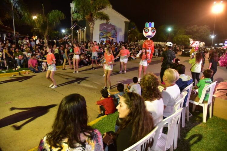 Exitosa primera noche de los carnavales de Pozo del Molle