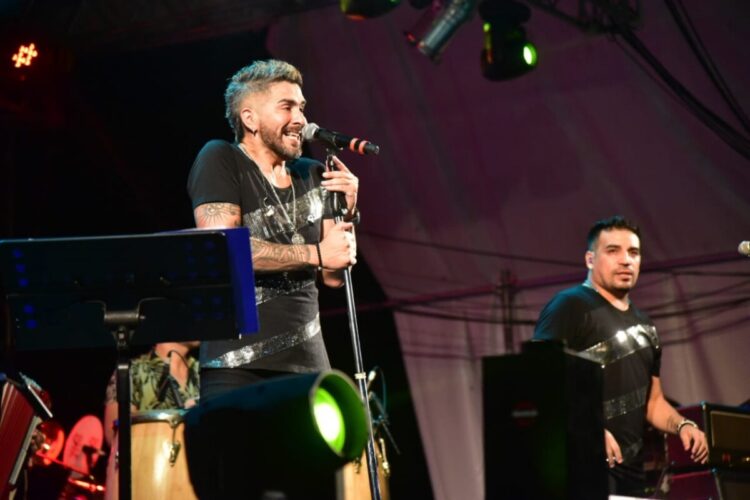 Exitosa primera noche de los carnavales de Pozo del Molle