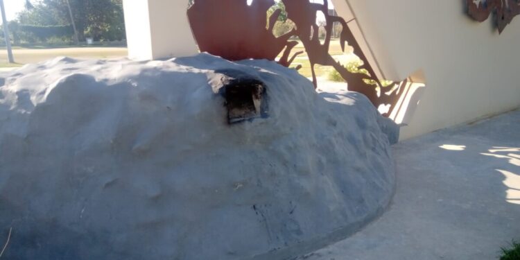 Vandalizaron el monumento a los excombatientes de Malvinas