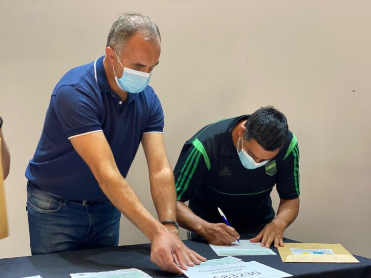 La municipalidad repartió las ganancias de la copa ciudad y carnavales entre los clubes locales