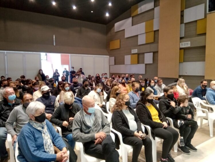 Vecinos del B° Nuestra Señora del Rosario recibieron las escrituras de sus casas