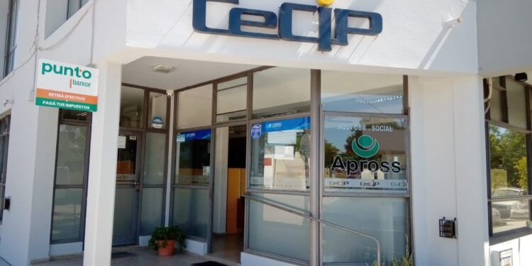 El comercio local se sostiene gracias a la actividad industrial