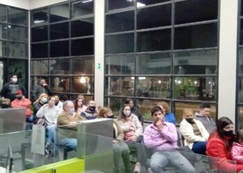 Vecinos de Aires del Golf plantearon reclamos ante el intendente