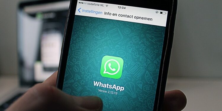 Ya son 11 los grupos barriales de seguridad que se comunican vía whatsapp