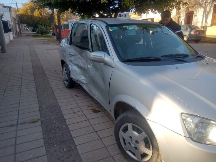 Choque en San Martín e Yrigoyen