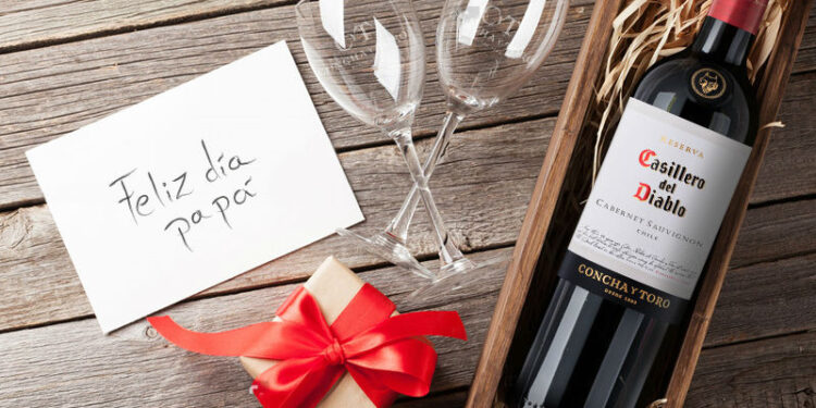 Vinos y licores fueron los regalos más elegidos para papá