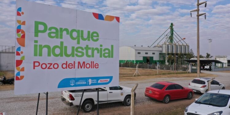El gobernador Schiaretti habilitó el Parque Industrial Pozo del Molle