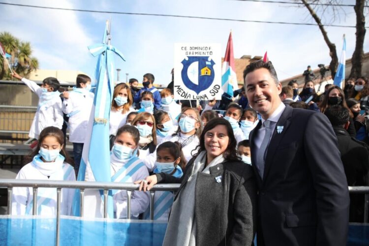Manuel Calvo: “Que nuestra Bandera nos una con más oportunidades para todos y con los valores de libertad e independencia que Belgrano nos legó”