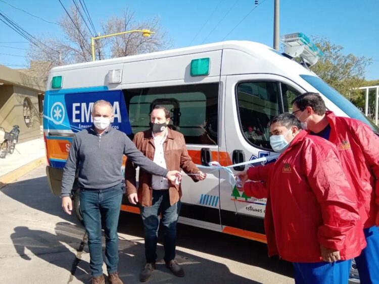 EMMA presentó su nueva ambulancia totalmente equipada