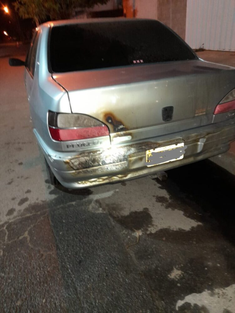 Ardió un vehículo utilitario en calle Paraguay