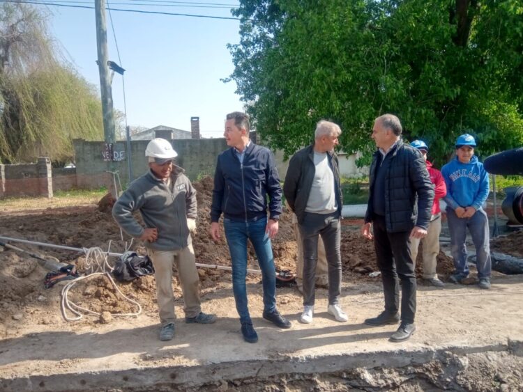 Manuel Calvo supervisó obras del gobierno provincial en Las Varillas