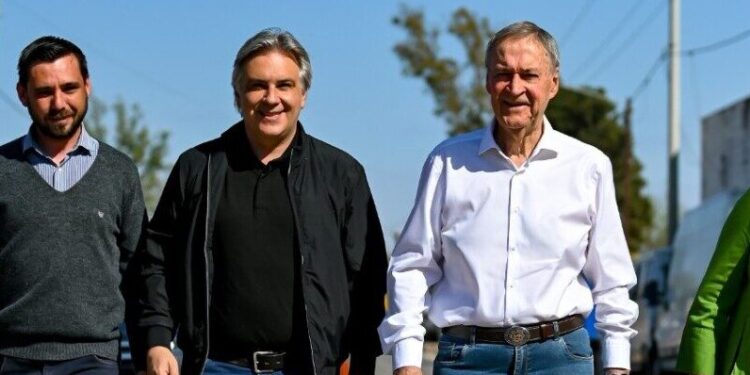 Llaryora junto a Schiaretti inauguró la primera obra metropolitana