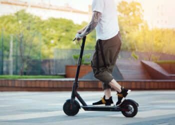 Analizan en el Deliberante una normativa para el uso de monopatines con motor