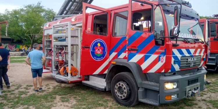 Presentaron la nueva unidad de Bomberos de Las Varillas