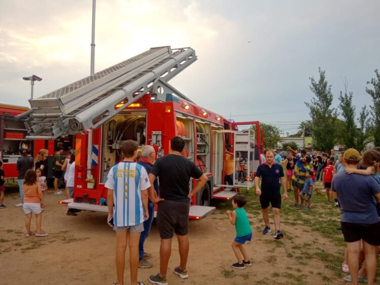Presentaron la nueva unidad de Bomberos de Las Varillas
