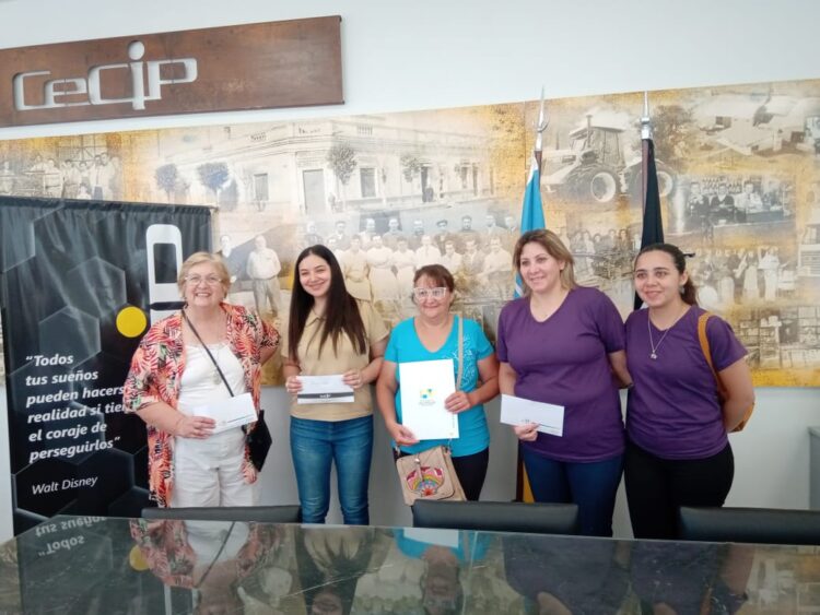 Entrega de premios del concurso de vidrieras y casas navideñas