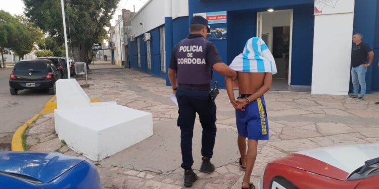 Cuatro allanamientos y dos detenidos por un hecho de agresión y amenazas