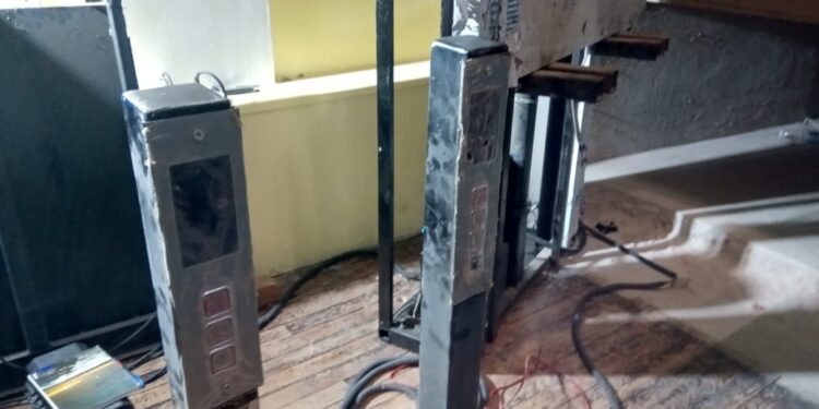 Realizan importantes mejoras en el Teatro Colón de Las Varillas