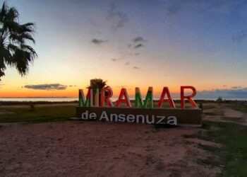 Dieciséis mil personas visitaron ayer Miramar de Ansenuza
