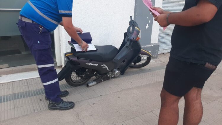 Continuarán los operativos para reorganizar el tránsito en la ciudad