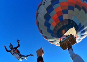 Festival de Paracaidismo en el Aeroclub