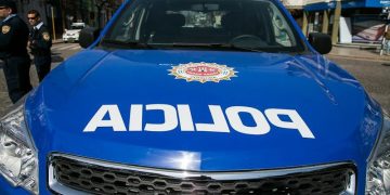 Un colectivo embistió a una motociclista: lesiones leves