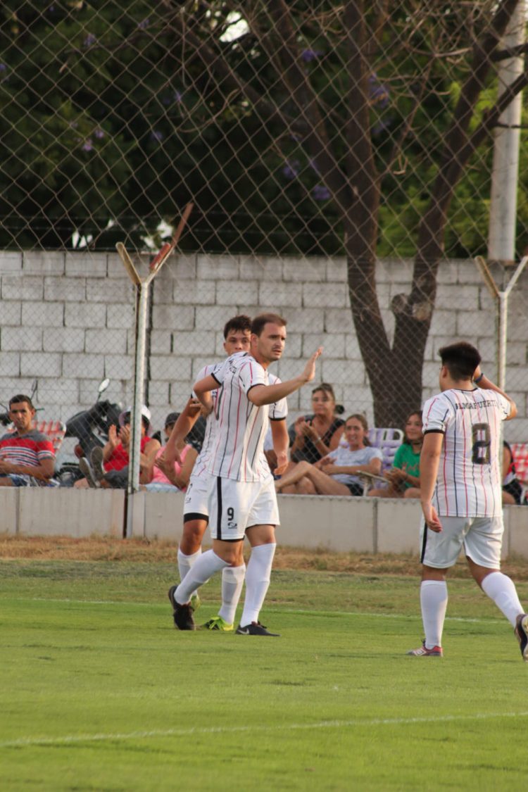 Fútbol  Provincial: Almafuerte goleó y pasó a cuartos de final