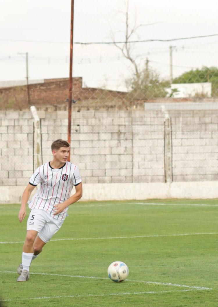 Fútbol  Provincial: Almafuerte goleó y pasó a cuartos de final