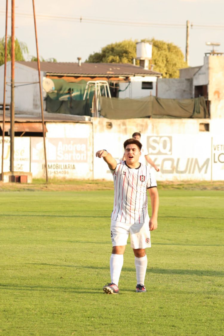 Fútbol  Provincial: Almafuerte goleó y pasó a cuartos de final