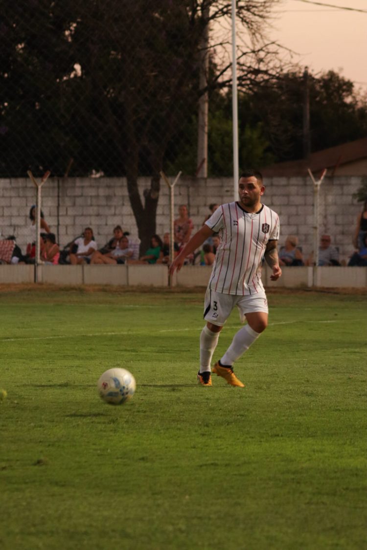 Fútbol  Provincial: Almafuerte goleó y pasó a cuartos de final