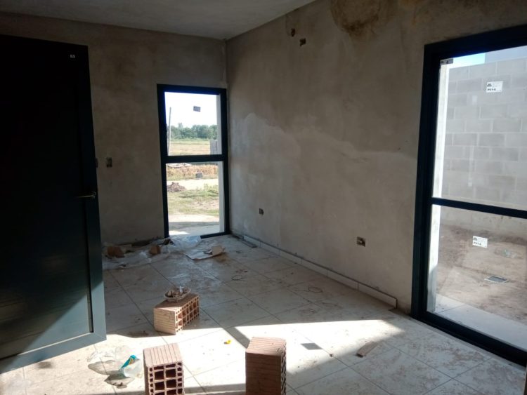 Avanza la construcción de viviendas en el loteo Aires del Este