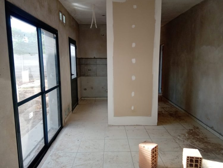 Avanza la construcción de viviendas en el loteo Aires del Este
