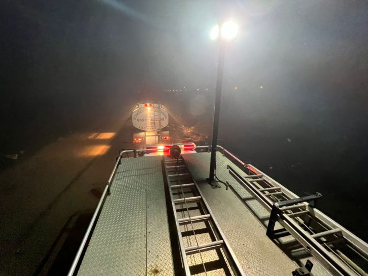 Extinguieron incendio de gran magnitud en Las Varas