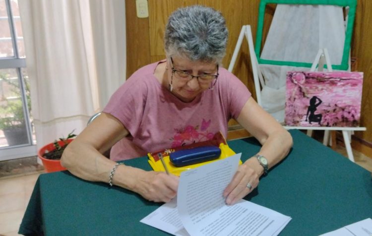 Firma de convenio entre la Municipalidad y el Centro de Jubilados