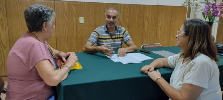 Firma de convenio entre la Municipalidad y el Centro de Jubilados
