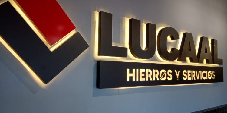 Lucaal inauguró un moderno y completo show room
