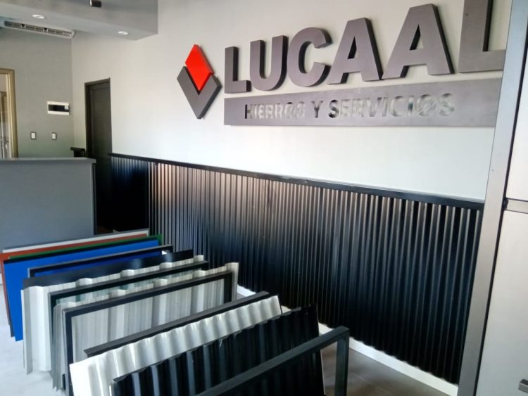 Lucaal inauguró un moderno y completo show room