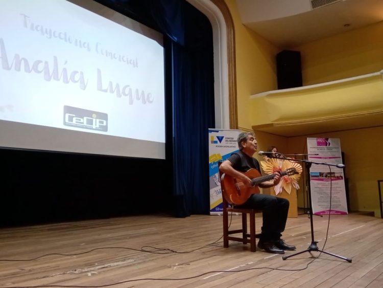 Reconocimiento a mujeres varillenses