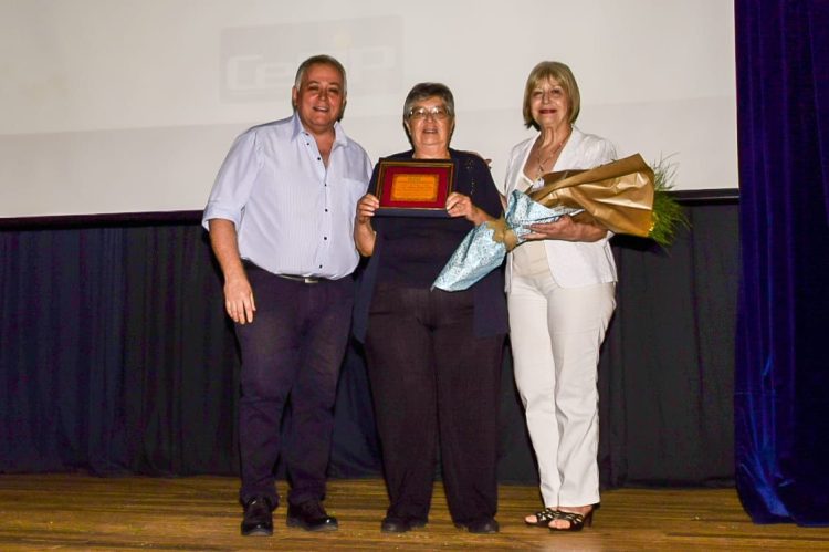 Reconocimiento a mujeres varillenses