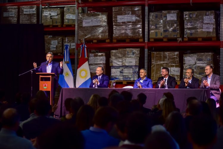Schiaretti y Llaryora inauguraron un moderno Parque Industrial que albergará a 48 empresas de la ciudad de Córdoba