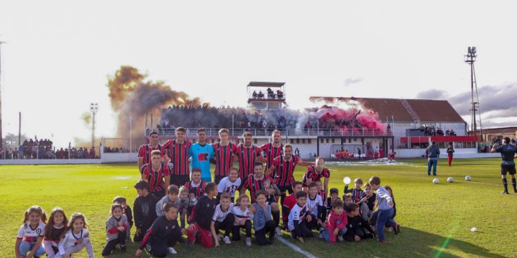 Provincial de Fútbol:  se lo llevó Alumni, pero pudo ser para cualquiera
