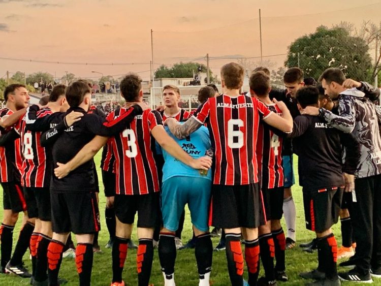 Provincial de Fútbol:  se lo llevó Alumni, pero pudo ser para cualquiera