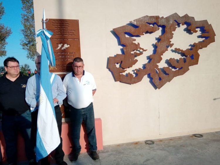 Colocarán plaquetas evocativas en los domicilios de excombatientes de Malvinas