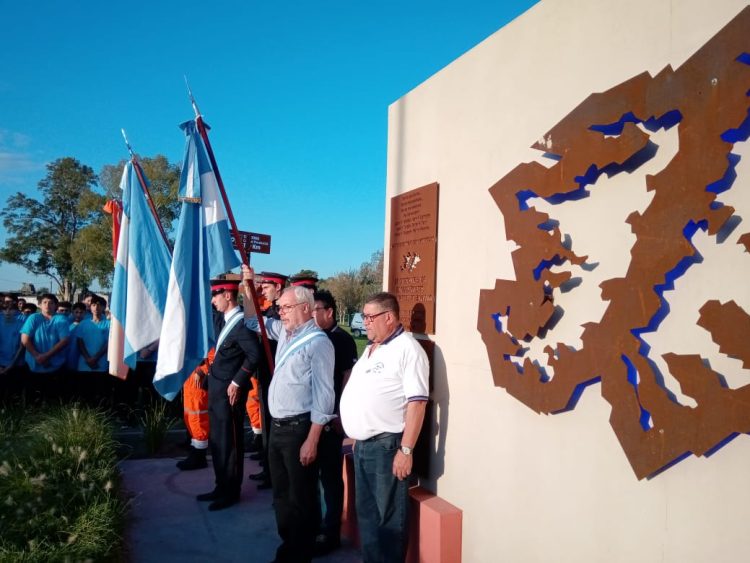 Colocarán plaquetas evocativas en los domicilios de excombatientes de Malvinas