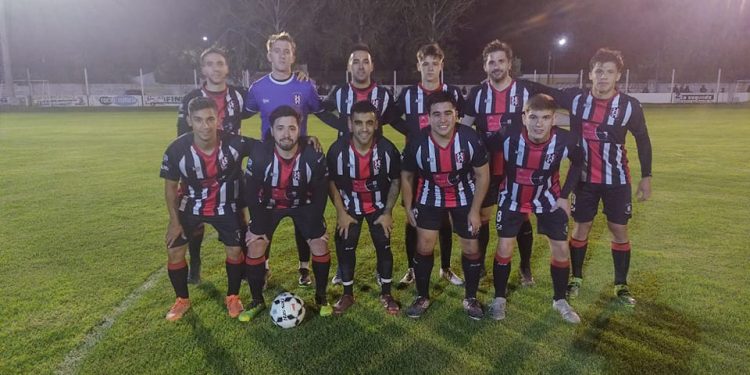 Fútbol: victoria tricolor en Sacanta