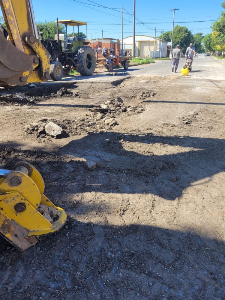 Bacheo de calles en distintos puntos de la ciudad
